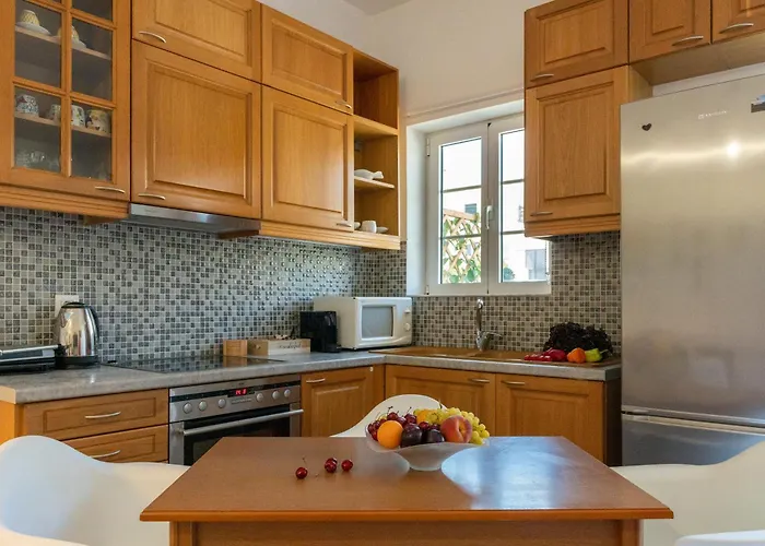 Theofilos Apartment